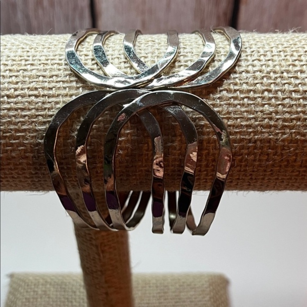 Silver Wavy Hinged Bangle Bracelet